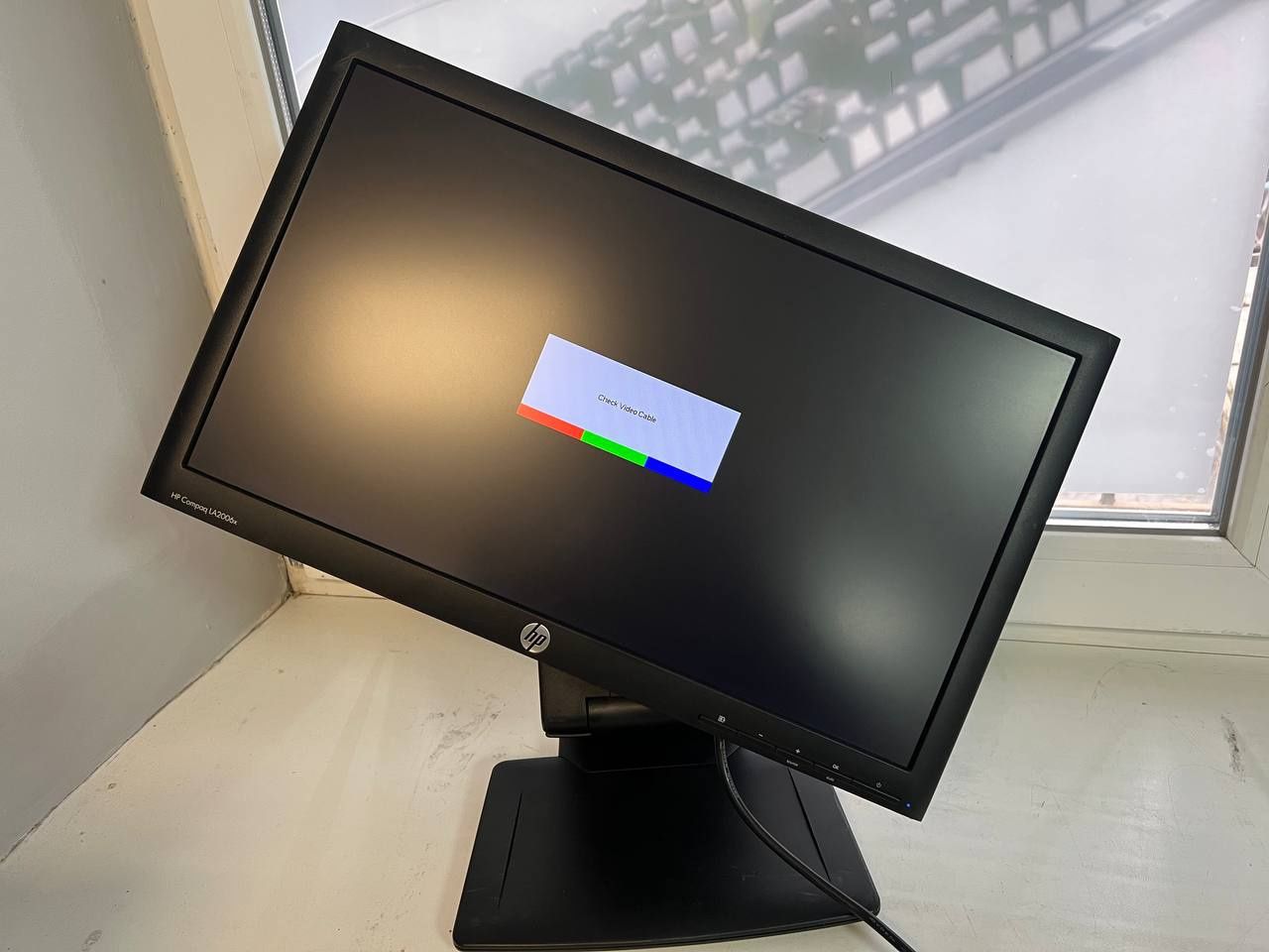 Монітор HP LA2006x DVI VGA DisplayPort б/у