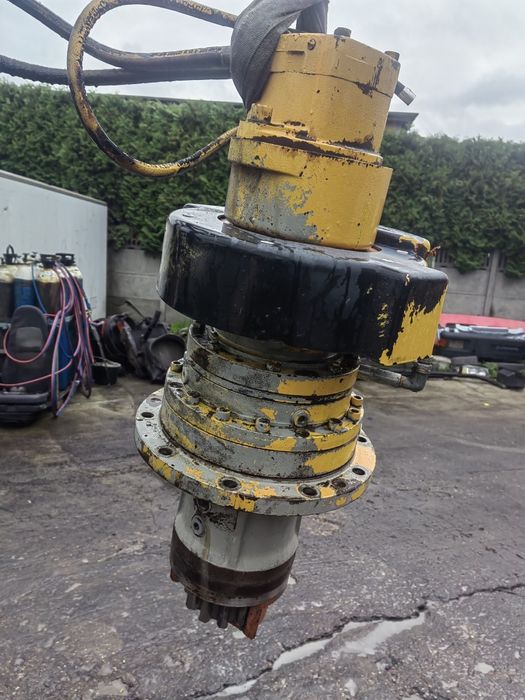 Reduktor obrótu liebherr 900