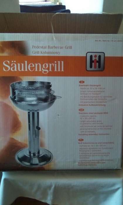 Grelhador "Pedestal Barbecue Grill"