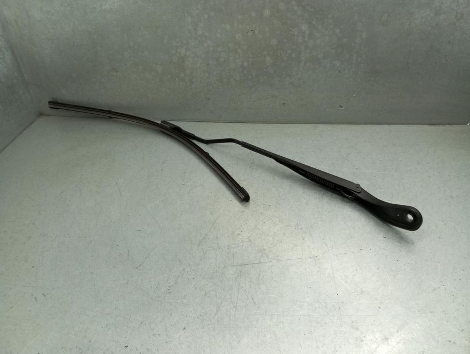 Haste / braço de escova limpa vidros frente esquerda DACIA Sandero III