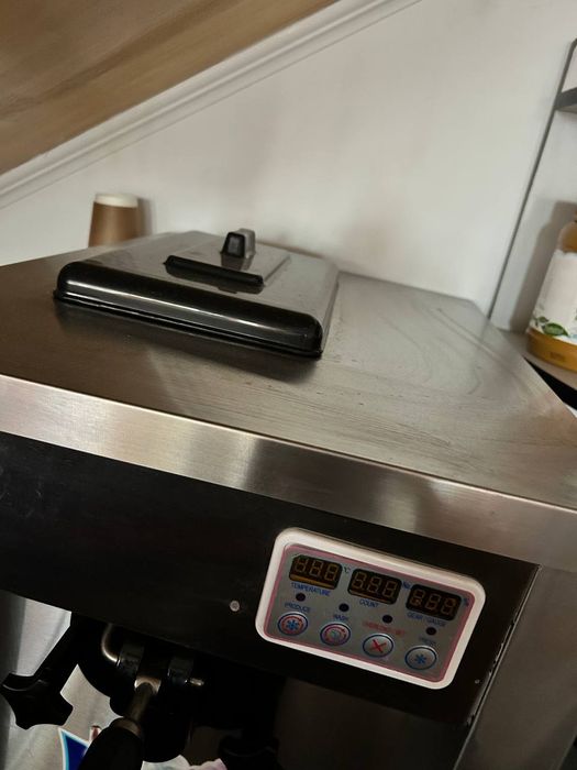 Фрізер для морозива, апарат для морозива