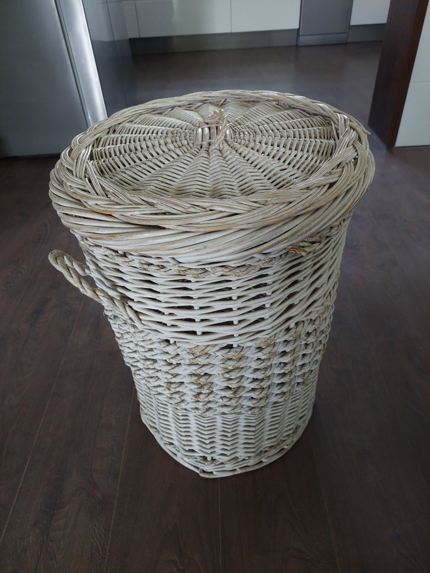 Wiklinowy kosz na pranie