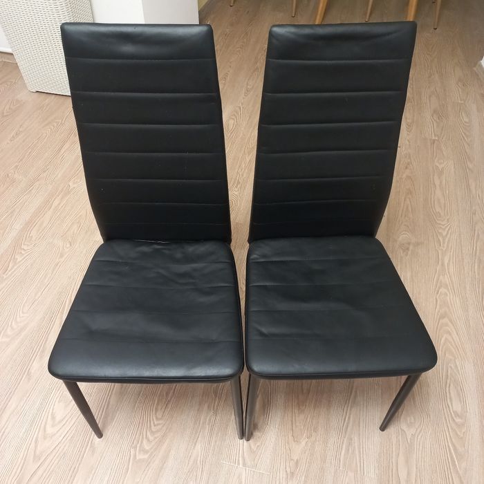 Стільці Jusk. 2 шт. Б.у