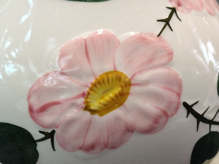 Dzbanek z podgrzewaczem Villeroy & Boch. Wild Rose.