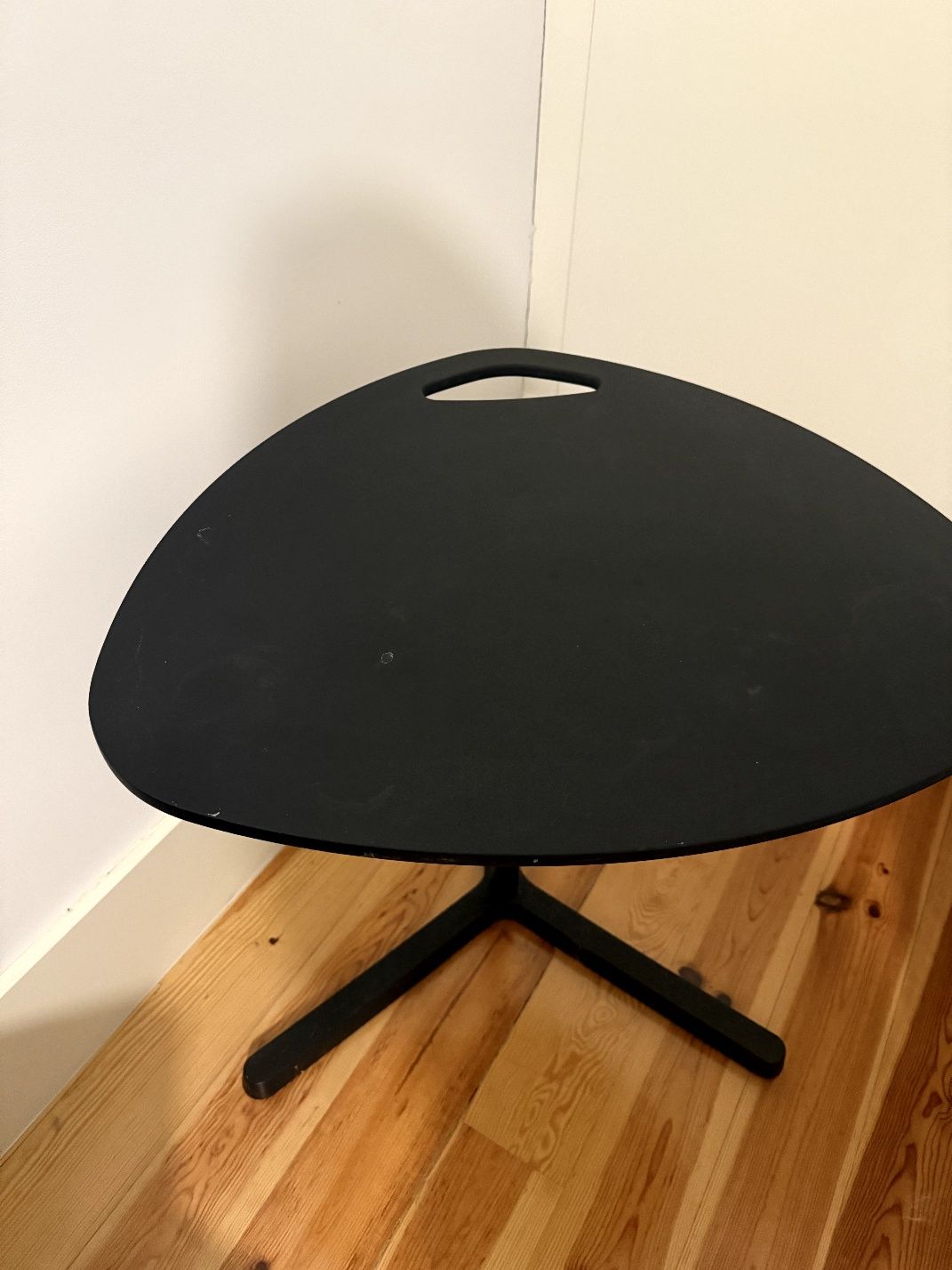 Mesa de apoio reclinável