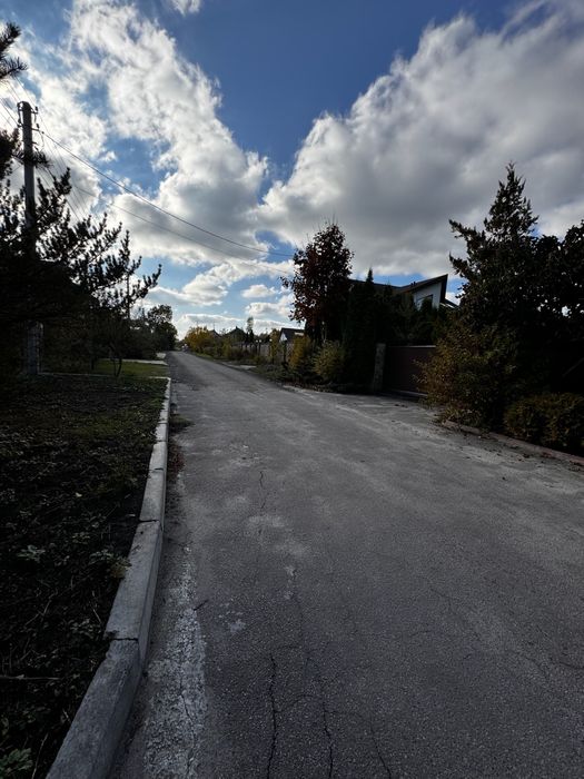 Без% Дмитрівка. Капітанівка. 220м2 + 11сот. Біля Мегамаркету