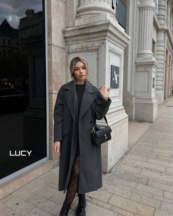 Пальто жіноче (нове)