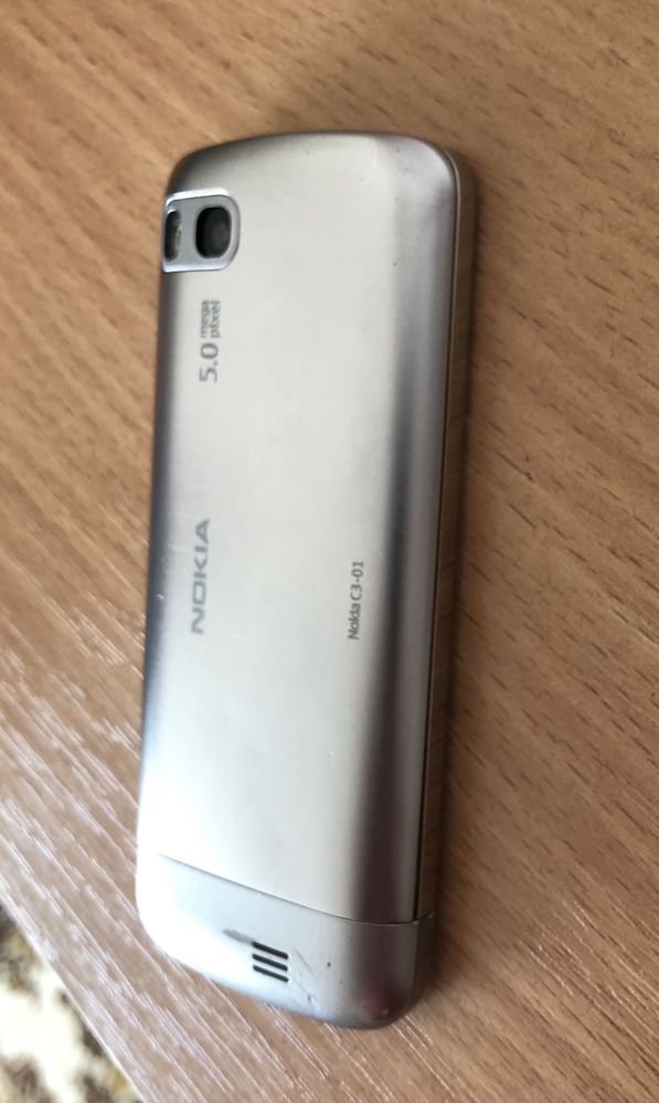 Продам Nokia C3 оригiнал