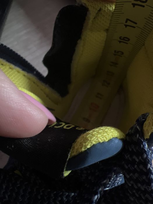 Buty batman dla chłopca