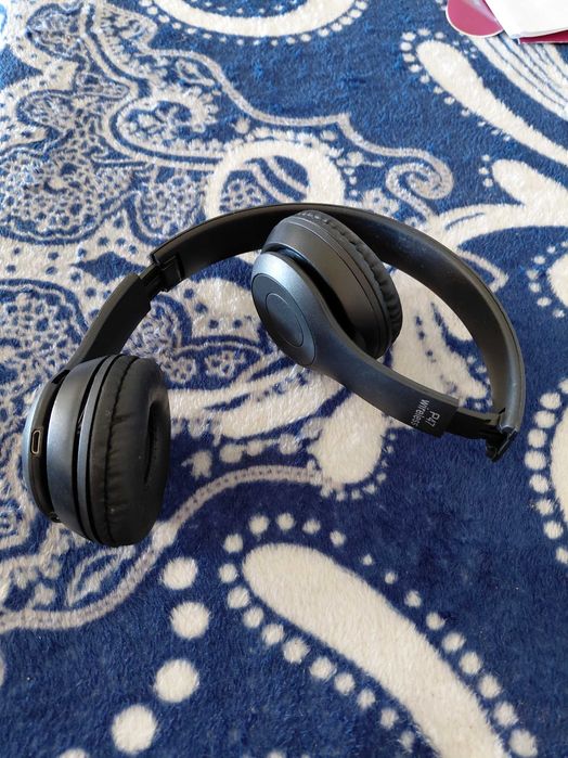 Headphones Bluetooth