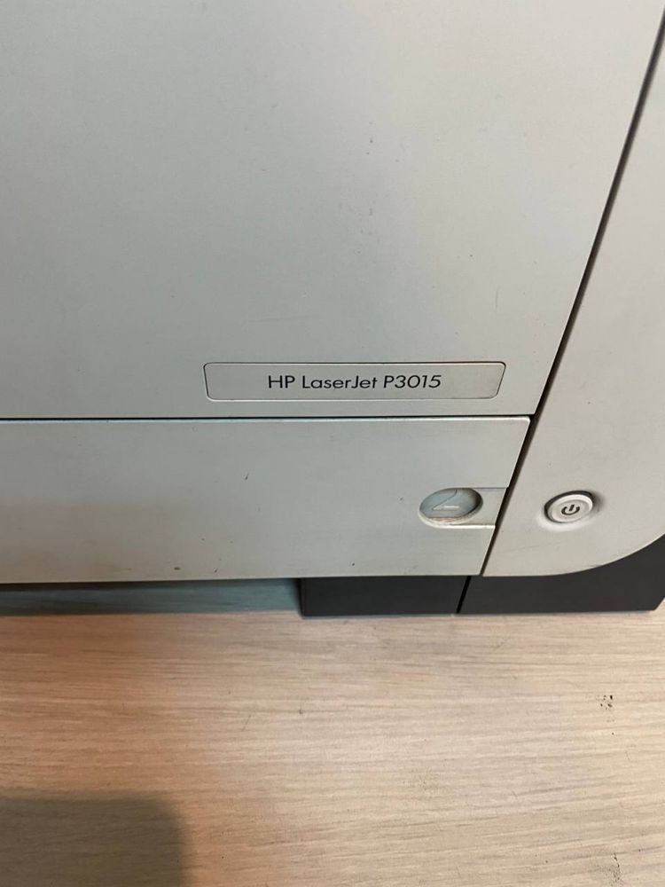 Продам принтер Hp p3015