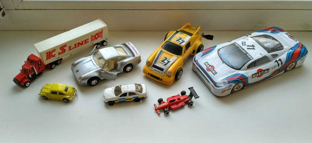 Модельки машинки из 90-х VW Ford Mercedes Renault Jeep BMW Porsche