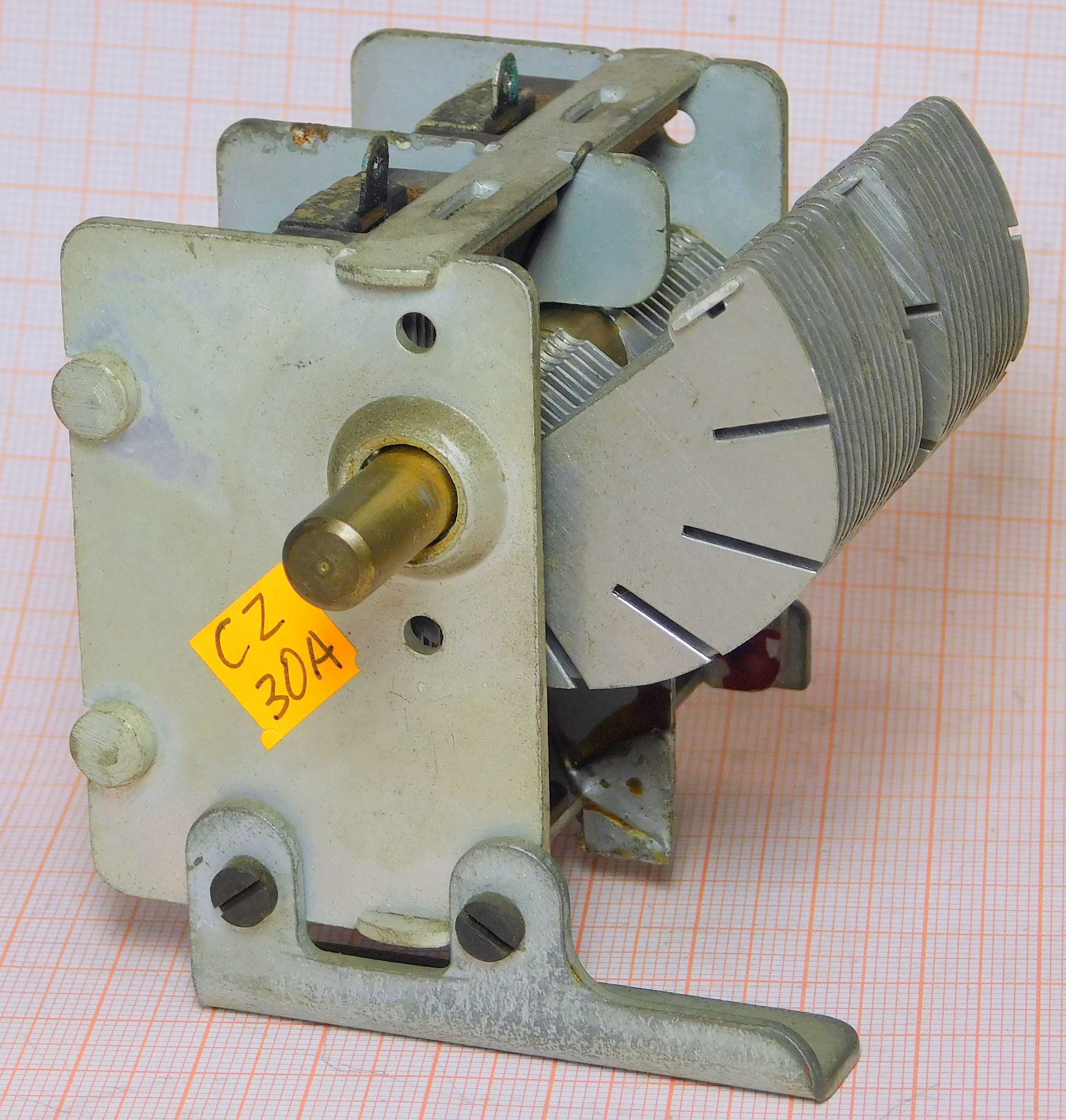 Kondensator powietrzny zmienny 450pF + 450pF [R2]CZ30A