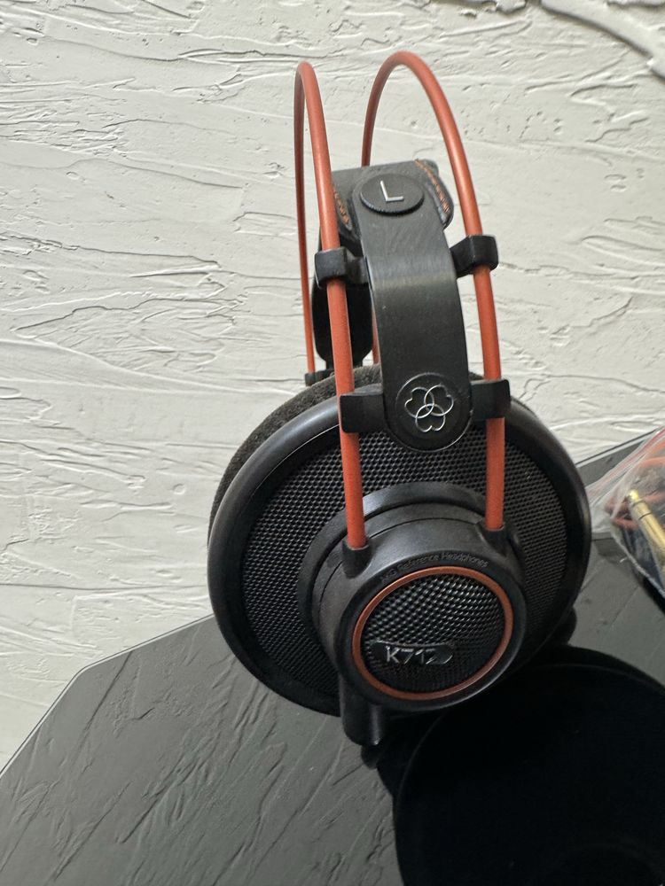Profesjonalne Słuchawki AKG K712 PRO okazyjna cena przewodowe