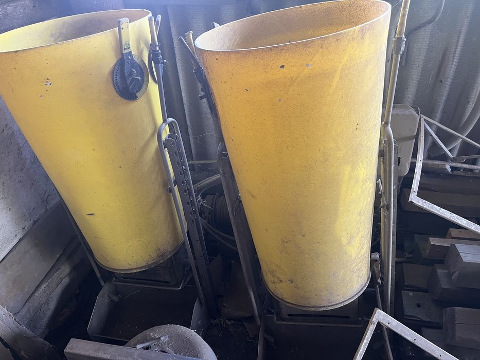 Годівниці, кормушки Гроба