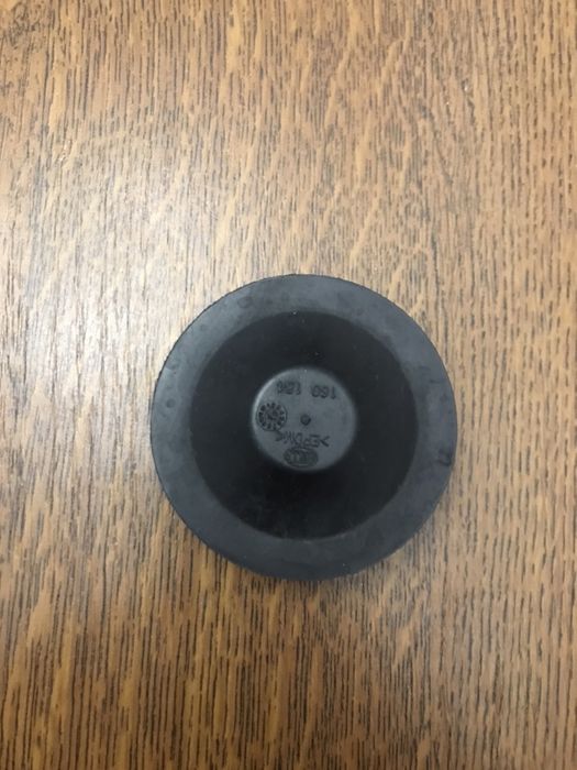 Заглушка  кришка фари   KUGA MK1