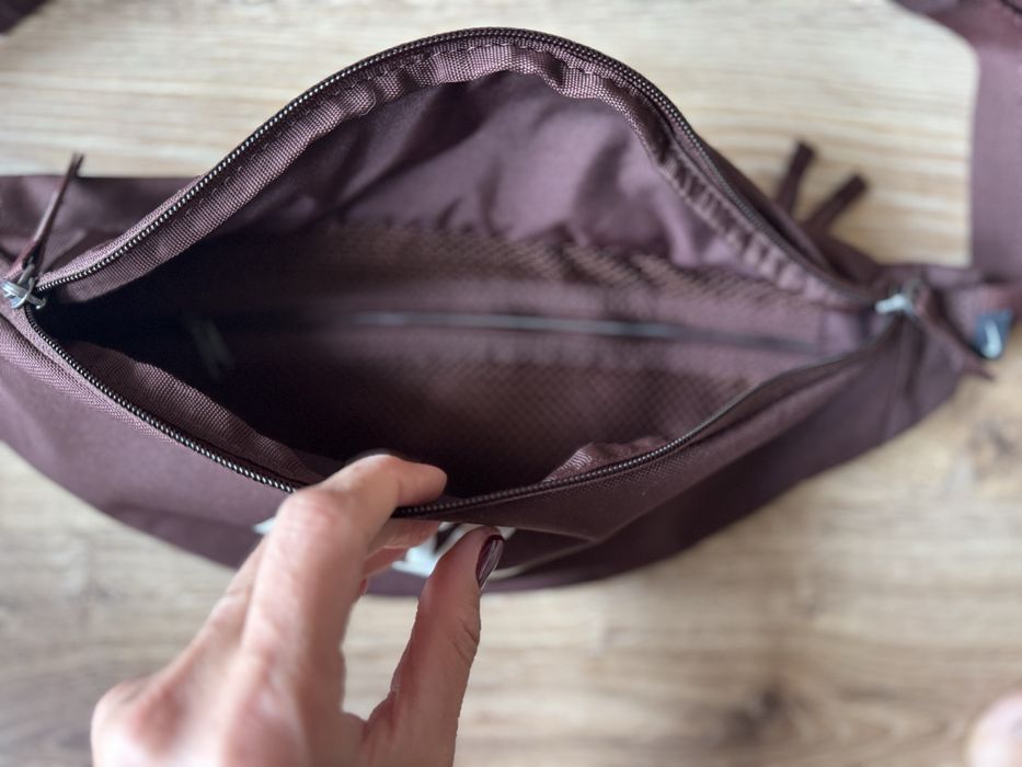 Бананка Nike оригинал шоколадний колір