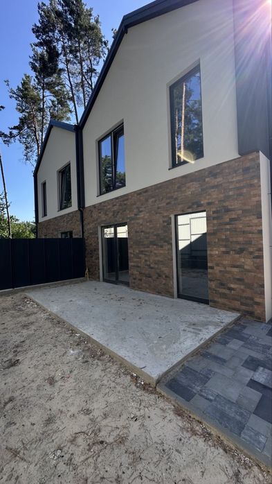 Продаж дуплексу 120 м² з власною ділянкою 2,5 сотки