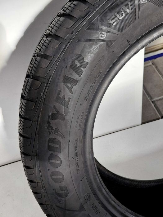 Opona Goodyear Ultragrip 225.65r17 zima 2020r