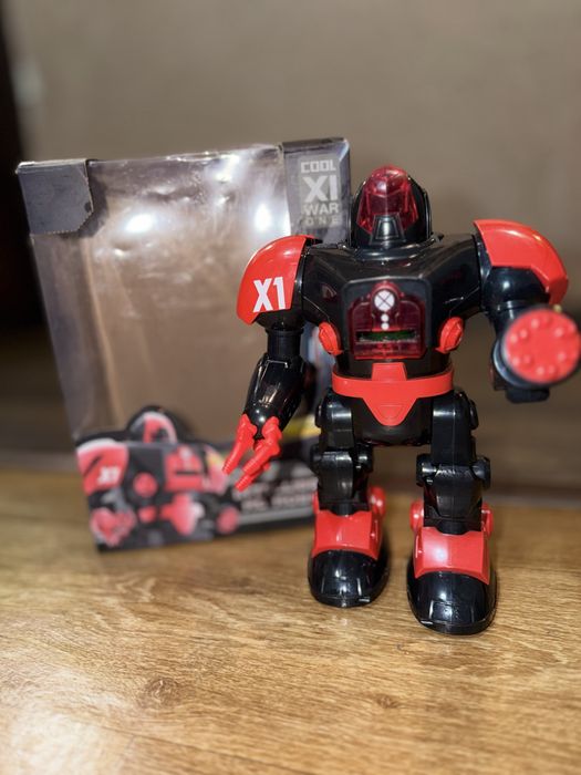 Робот на управление,очень крутой