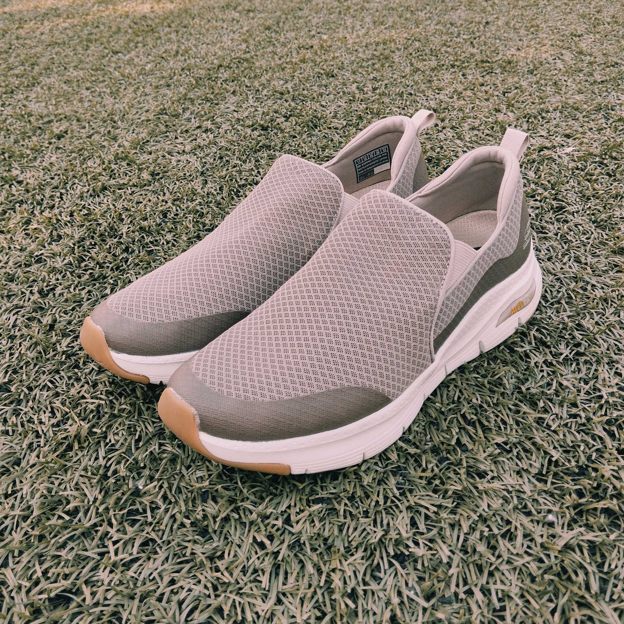 Мужские кроссовки, слипоны Skechers Arch Fit - Banlin