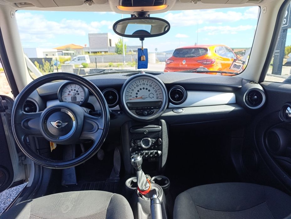 Mini Cooper clubman impecável