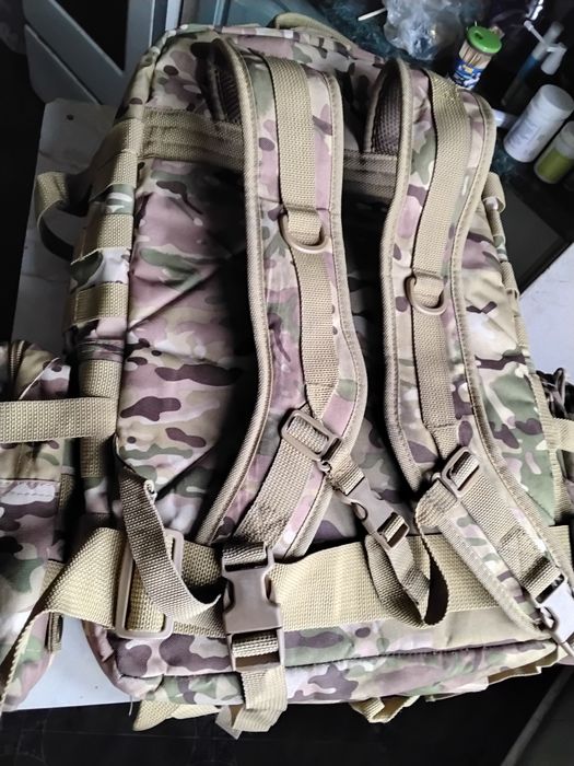 Предлагаю к продаже рюкзак туристический многофункциональний.