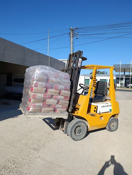 Empilhador toyota a gás