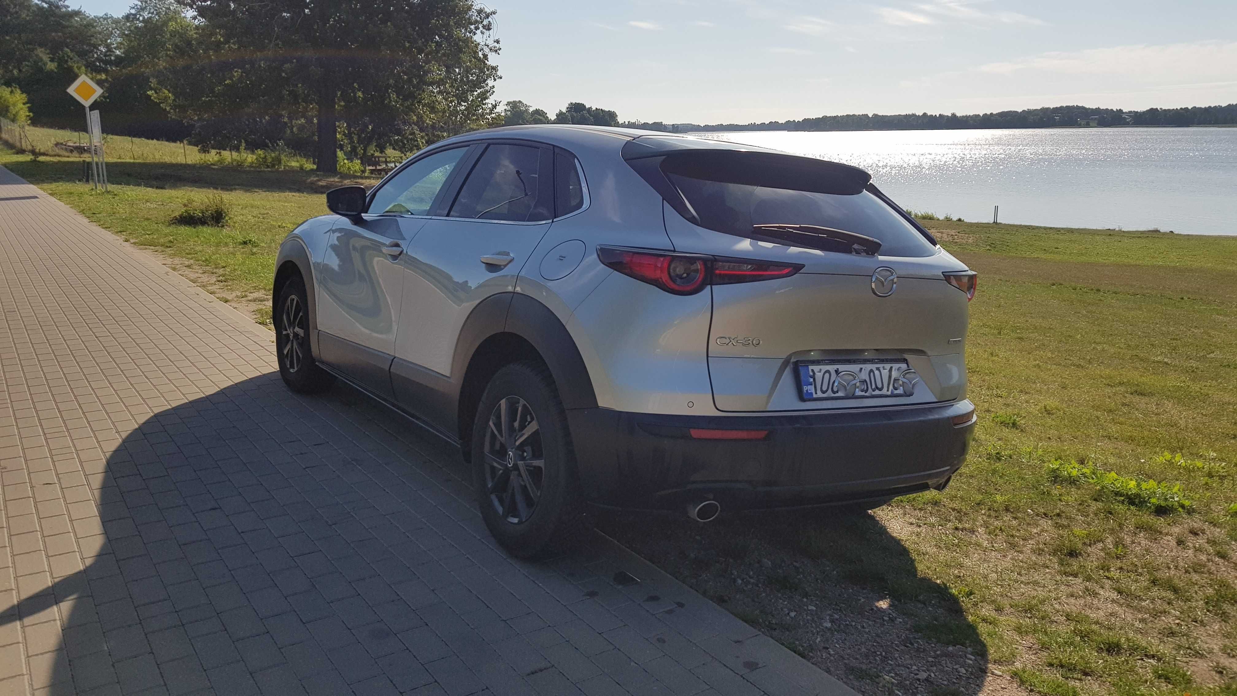 Wynajem samochodu Mazda CX-30 Mild Hybrid