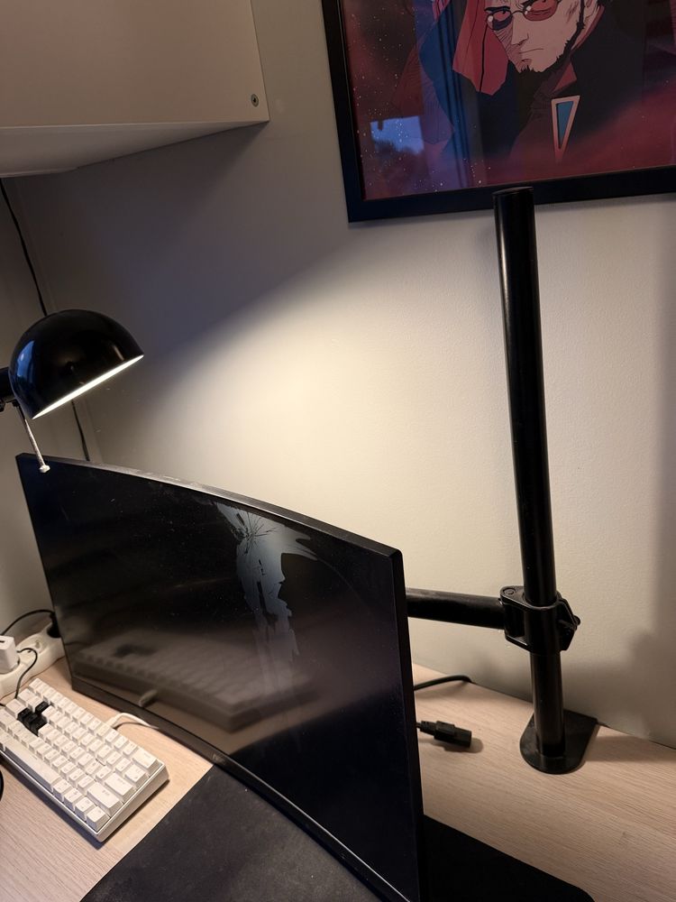 Monitor AOC 144hz zakrzywiony + uchwyt