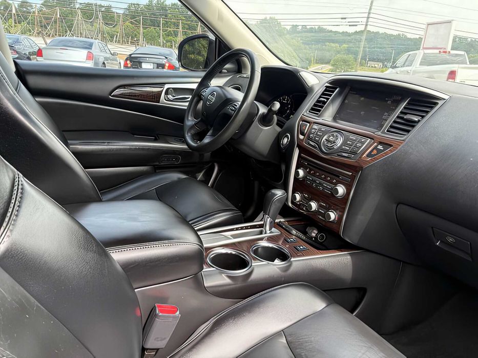 Nissan Pathfinder      2015