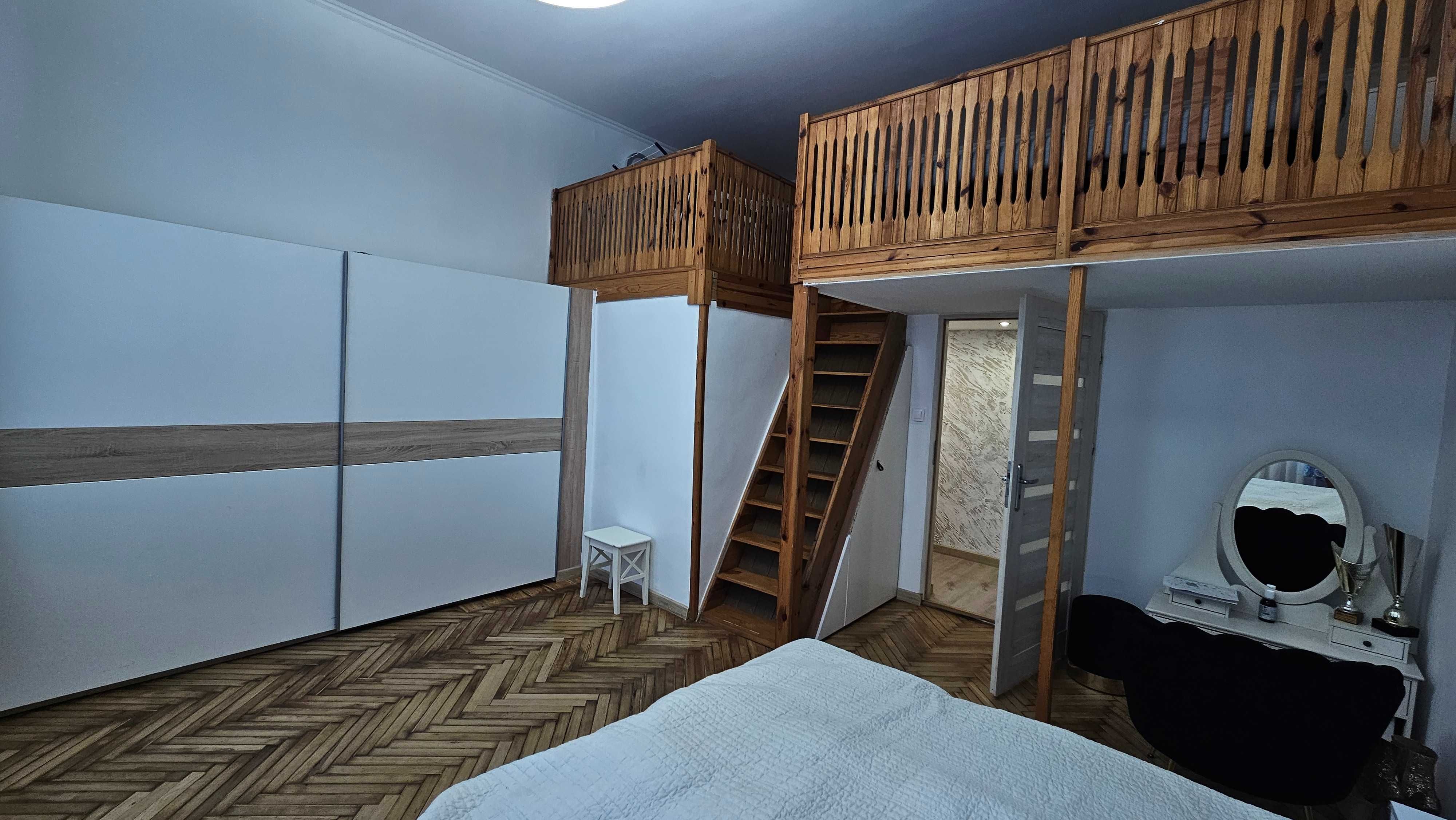 Top lokalizacja / Centrum / Dworzec Łódź Fabryczna / I piętro / Winda