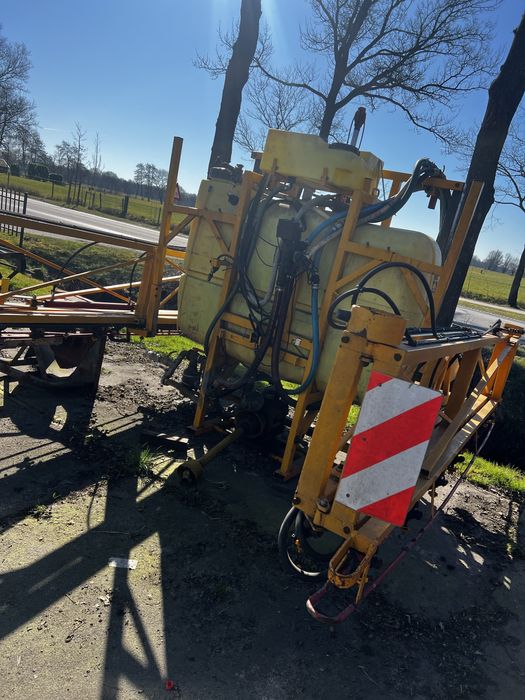 Opryskiwacz dubex 950 zawieszany