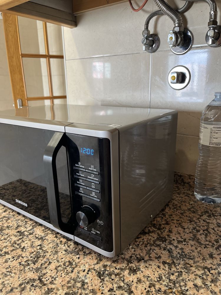 Microondas com Grill Samsung