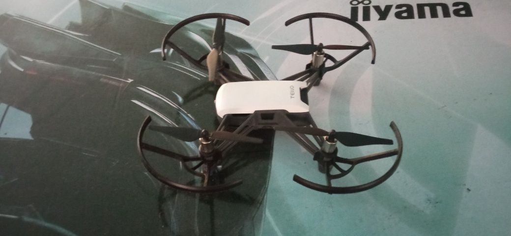 Dron Dji Tello + śmigła