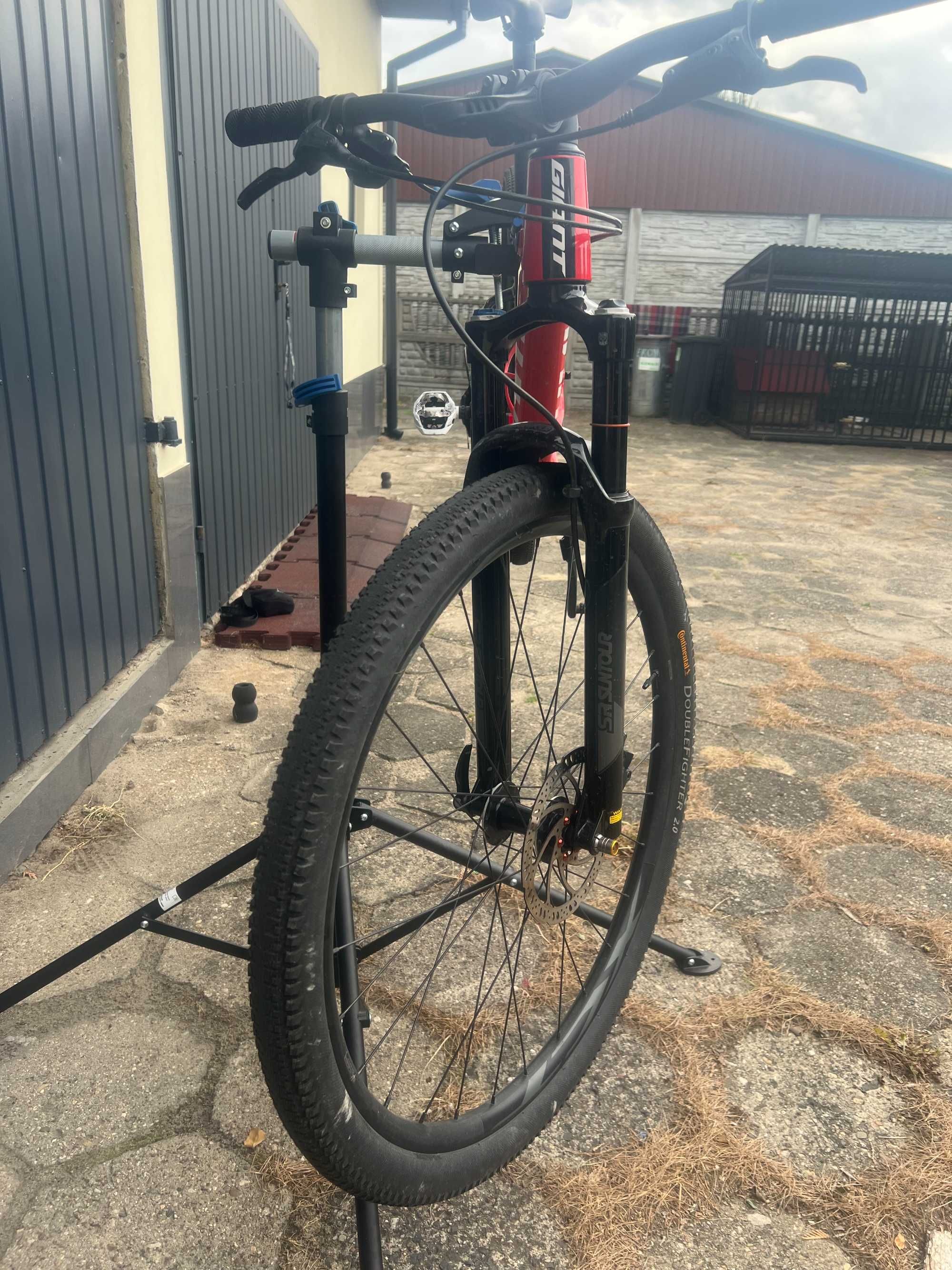 Rower GIANT FATHOM Rama Rozmiar M
