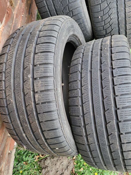 Opony Continental 245/45/17