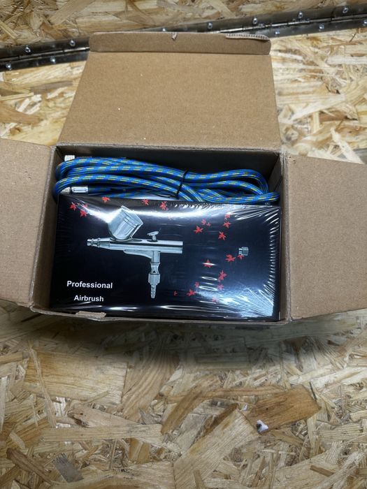 Аерограф з компресором в наборі