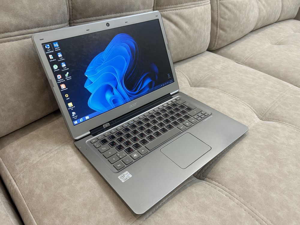 Продам ноутбук Acer Aspire S3-951 в гарному стані