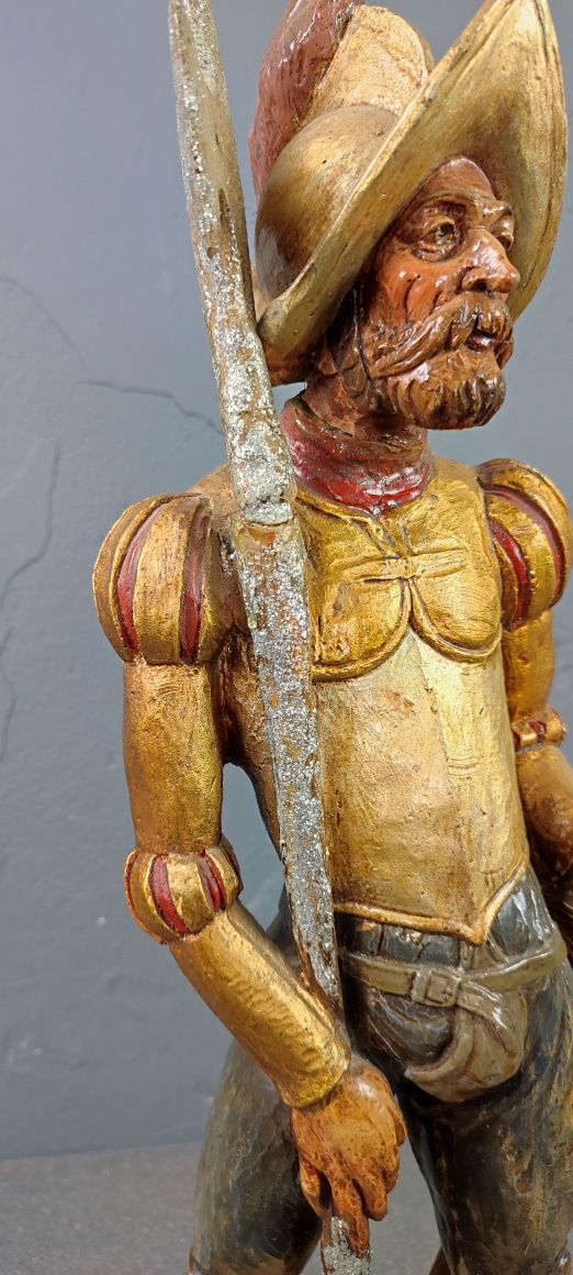 Figura Konkwistadora tworzywo