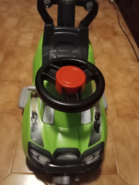 Carrinho para bebés com protecção