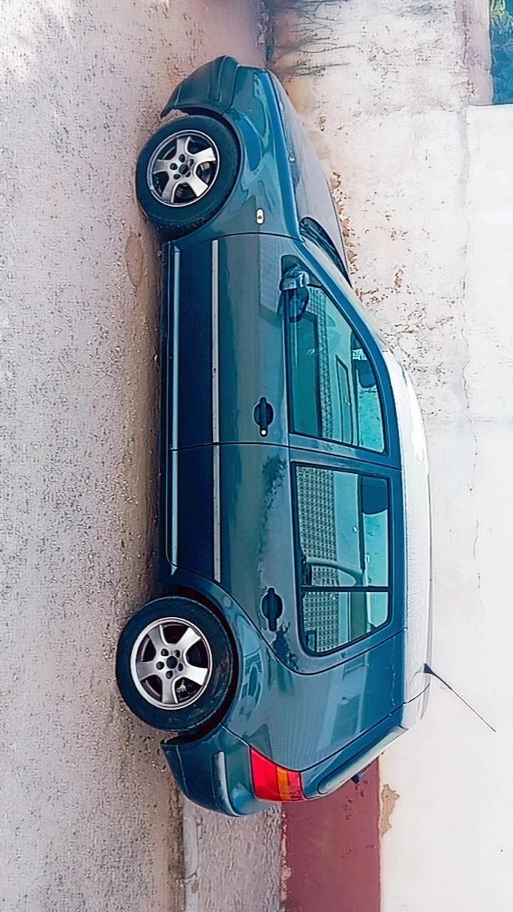 Vendo Golf IV Para peças ou Para concertar.