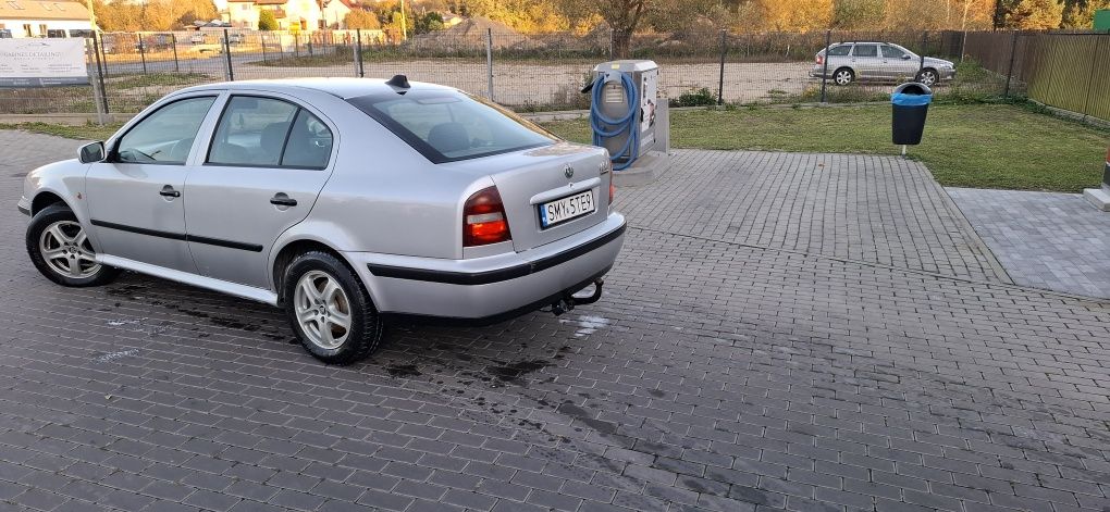 Skoda Octavia 1.6 75KM 1998r