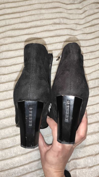 Ботинки женские осенние 38