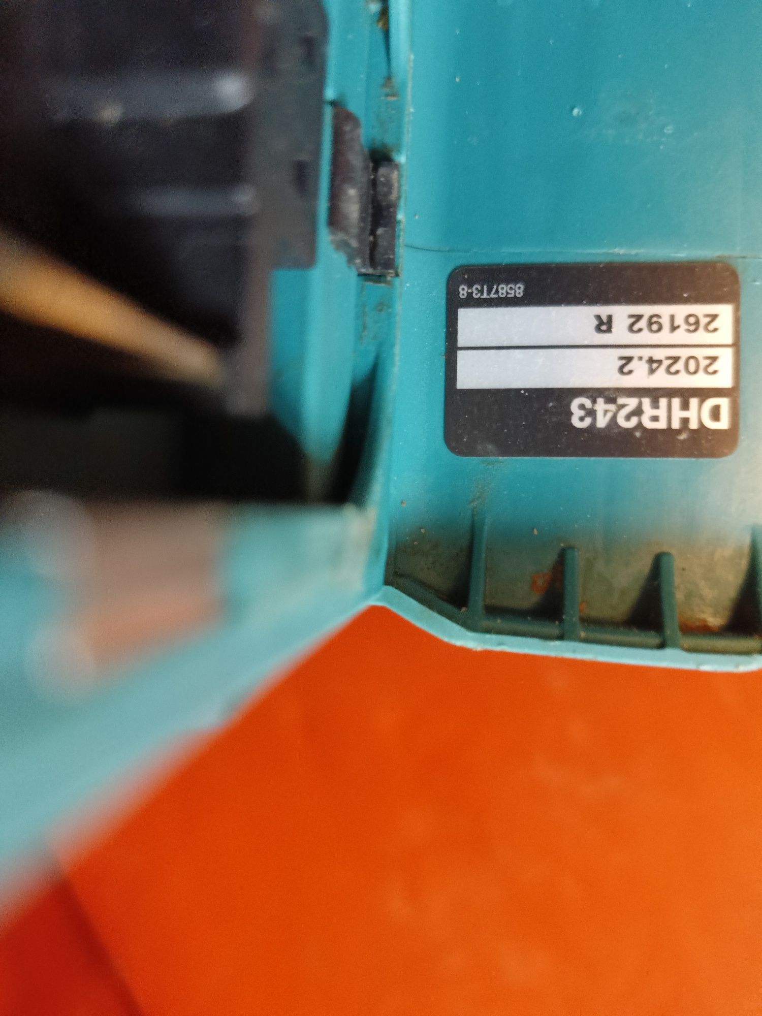 Młotowiertarka Makita DHR243