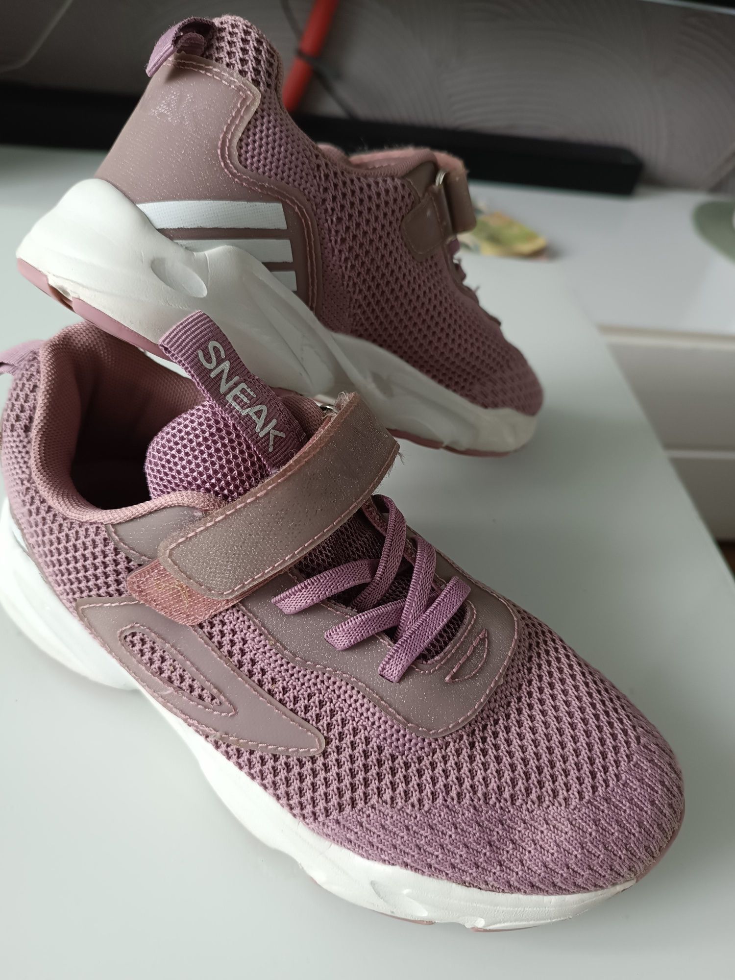 Adidasy buty sportowe dla dziewczynki 34