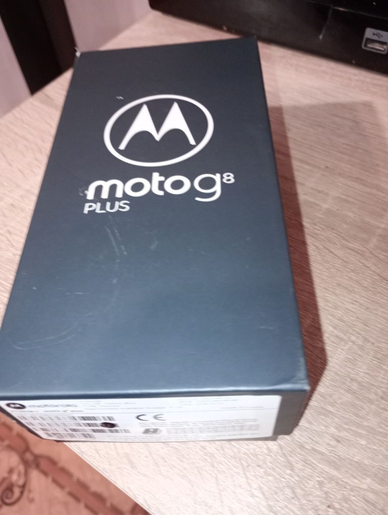 Motorola g8 sprzedam w super stanie