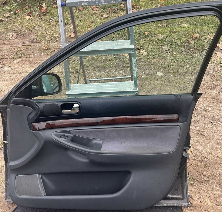 Drzwi audi A4b5 97r przod, tyl