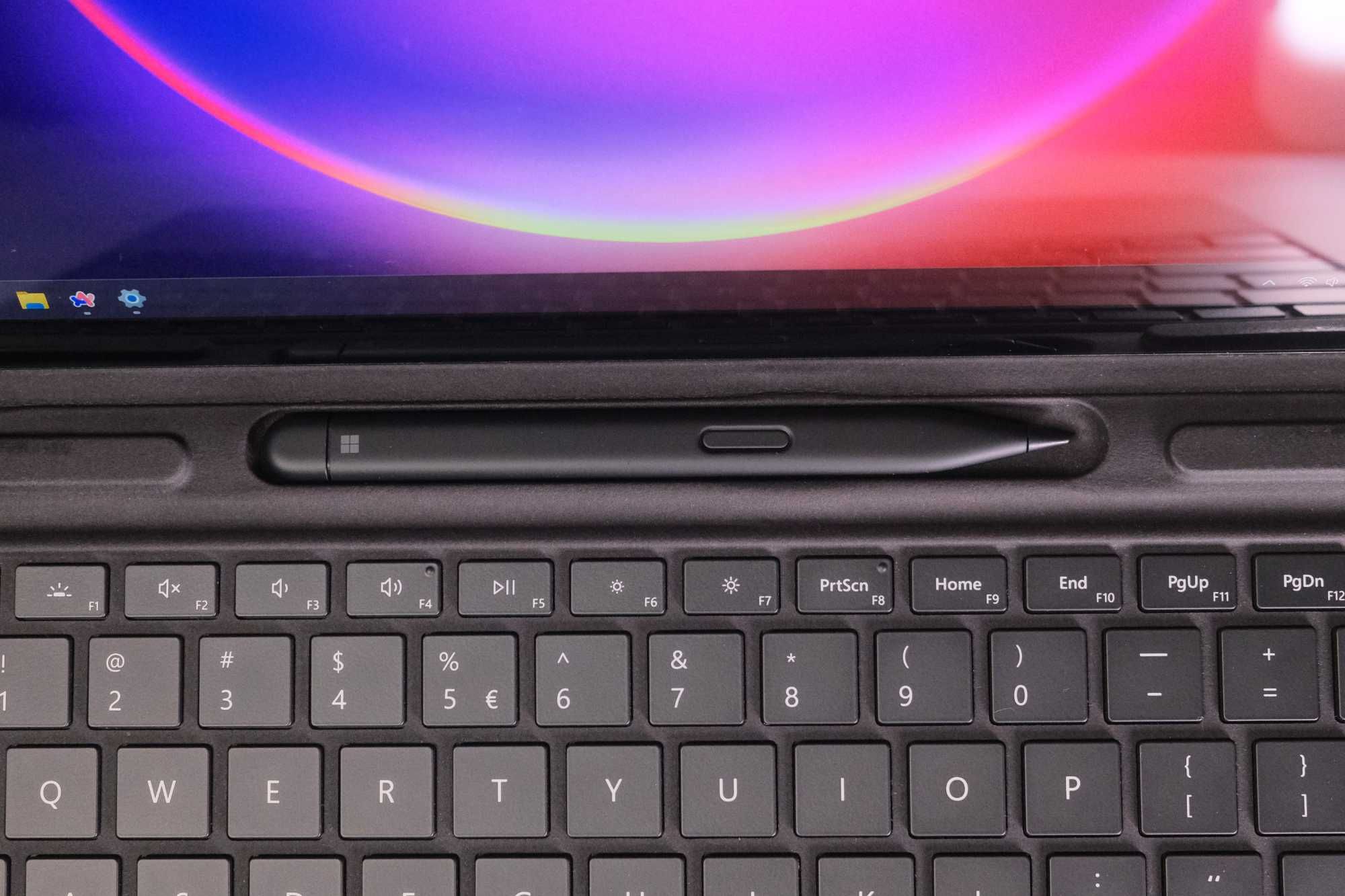 Surface Pro 8 i7/16/256 + klawiatura i rysik