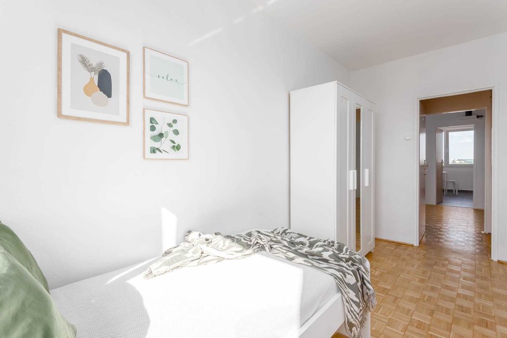 Pokój od 1 grudnia blisko rondo wiatraczna i uczelnii swps!! 10,4m2